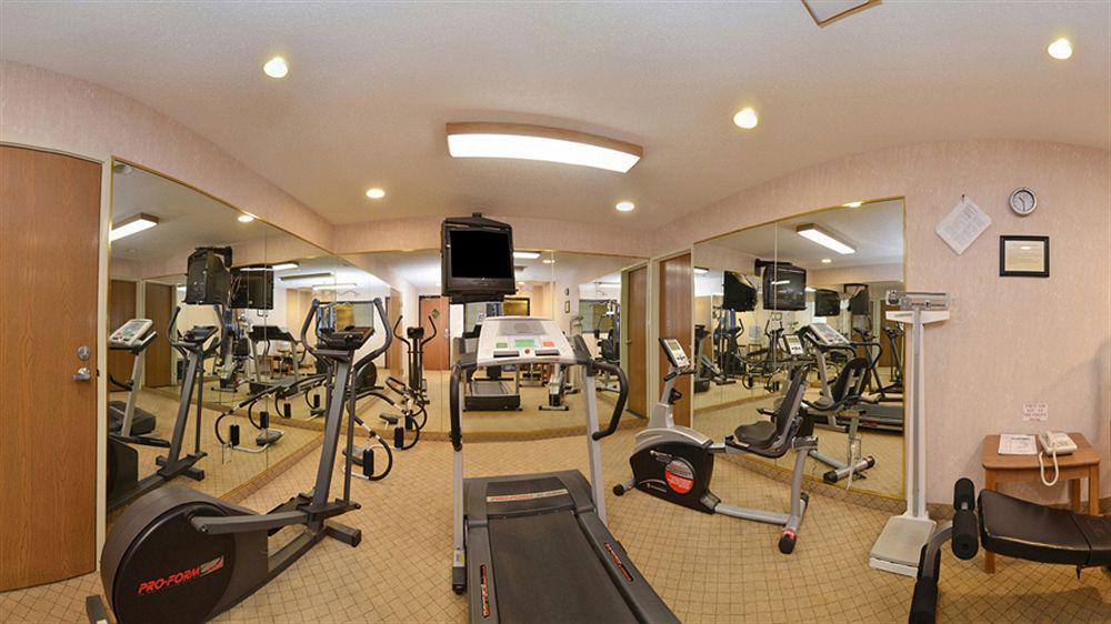 Quality Inn & Suites Woodstock Near Lake Geneva מראה חיצוני תמונה